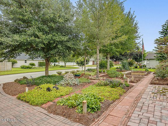 4th image of 12066 Brandon Lake Dr