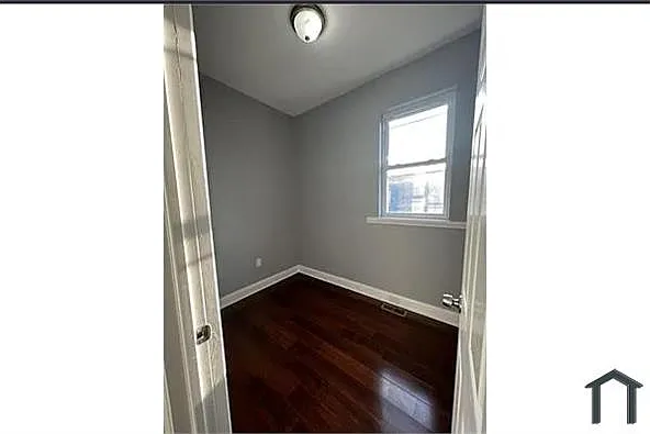 2311 W Lehigh Ave — Photo 13