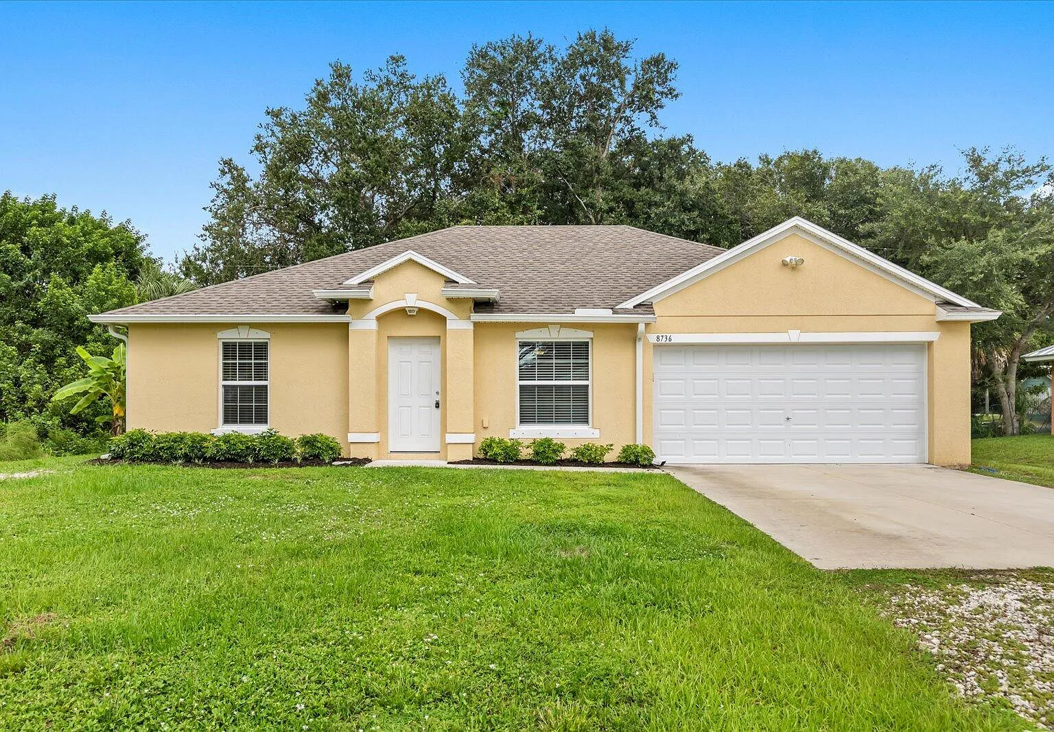 3 bed, 2.0 bath, 1280 sqft, $2,350 — Photo 3