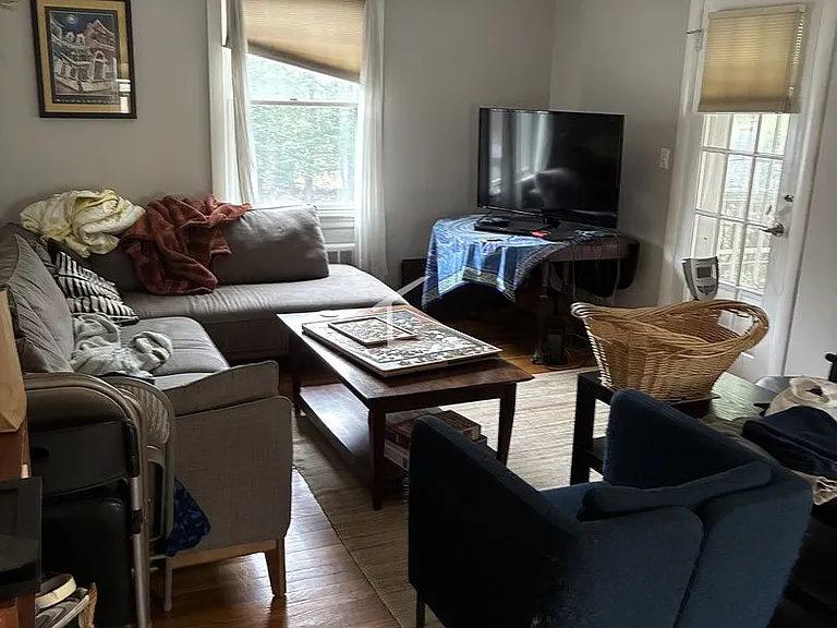 72 Fessenden St — Photo 10