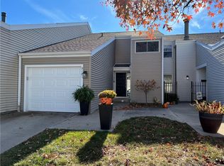 910 Windom Sq, Dayton, OH 45458