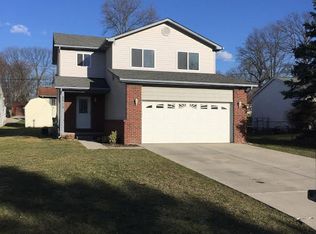 2713 Hartline Dr, Rochester Hills, MI 48309