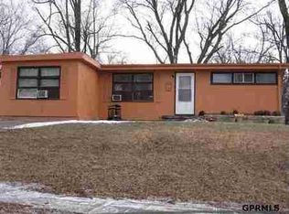 4231 Vernon Ave, Omaha, NE 68111