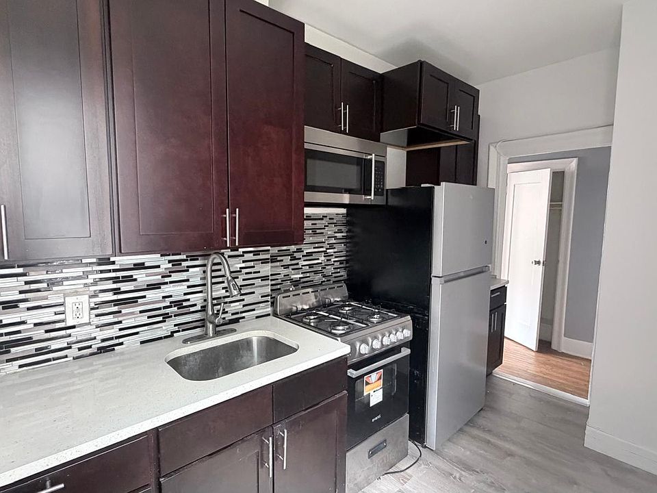 1st image of 149 Zabriskie St #21E