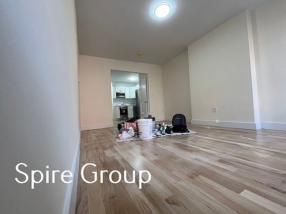 4th image of 346 W 47th St APT 3C