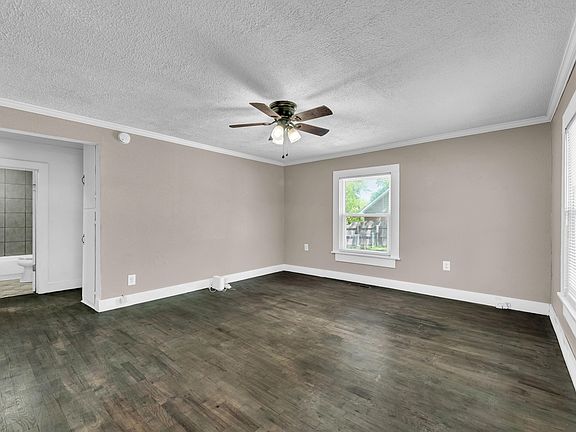 3rd image of 301 E Miller Road