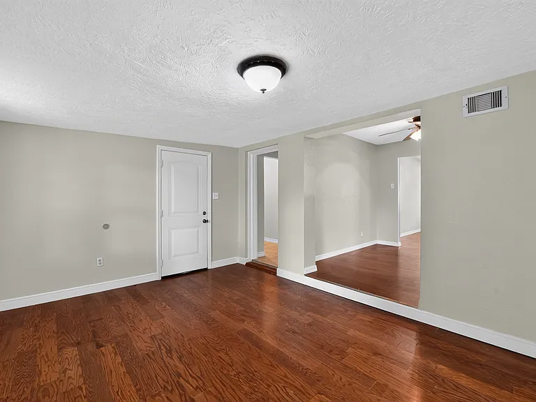 3002 Tanglebriar Dr — Photo 13