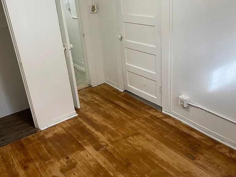 420 S 6th Ave — Photo 33