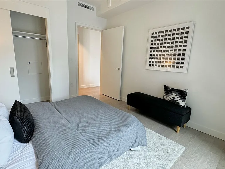 889 Avenue Sq NE #410 — Photo 11