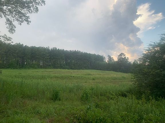 4th image of 3018 Mount Pleasant Rd