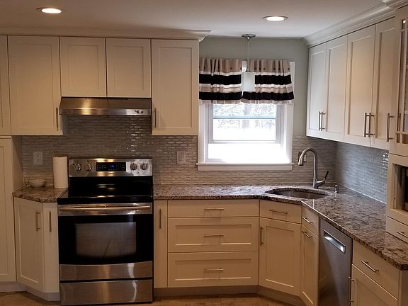 2nd image of 211 South St #1