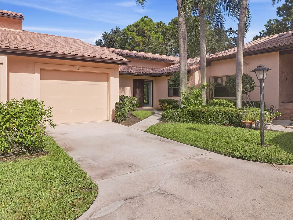 3705 SW Quail Meadow Trl #E