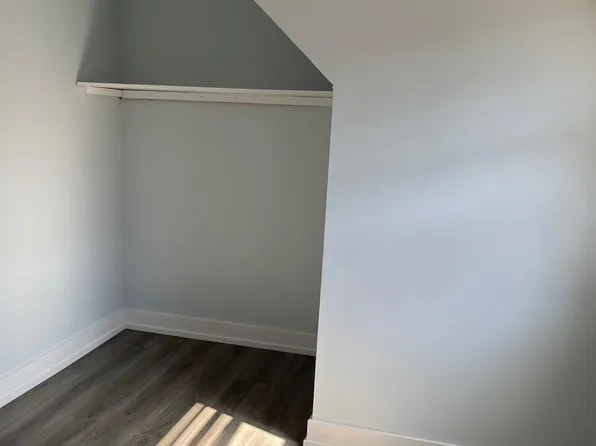 1 Southmead Rd #2, Toronto, ON M1L 2H7