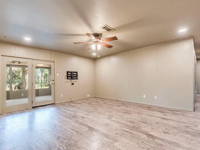 10606 Macmora Rd — Photo 12