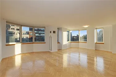 Rented by Siderow Residential Group