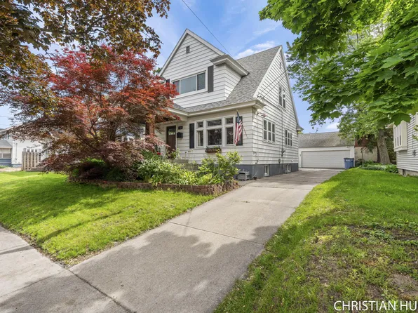 1516 Fremont Ave NW, Grand Rapids, MI 49504