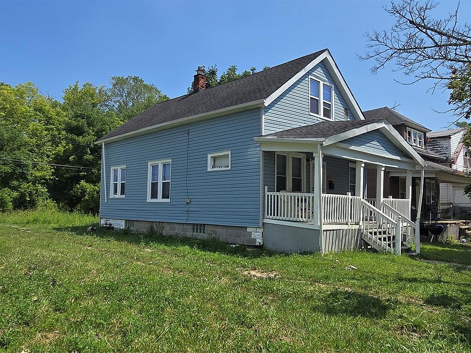 2nd image of 5232 McClellan St