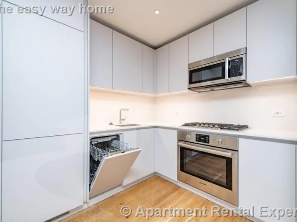 123 Highland Ave APT 35, Somerville, MA 02143