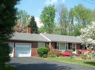 613 Hagan St, Salem, VA 24153