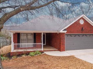 249 Shadowbrook Ln NE, Huntsville, AL 35811