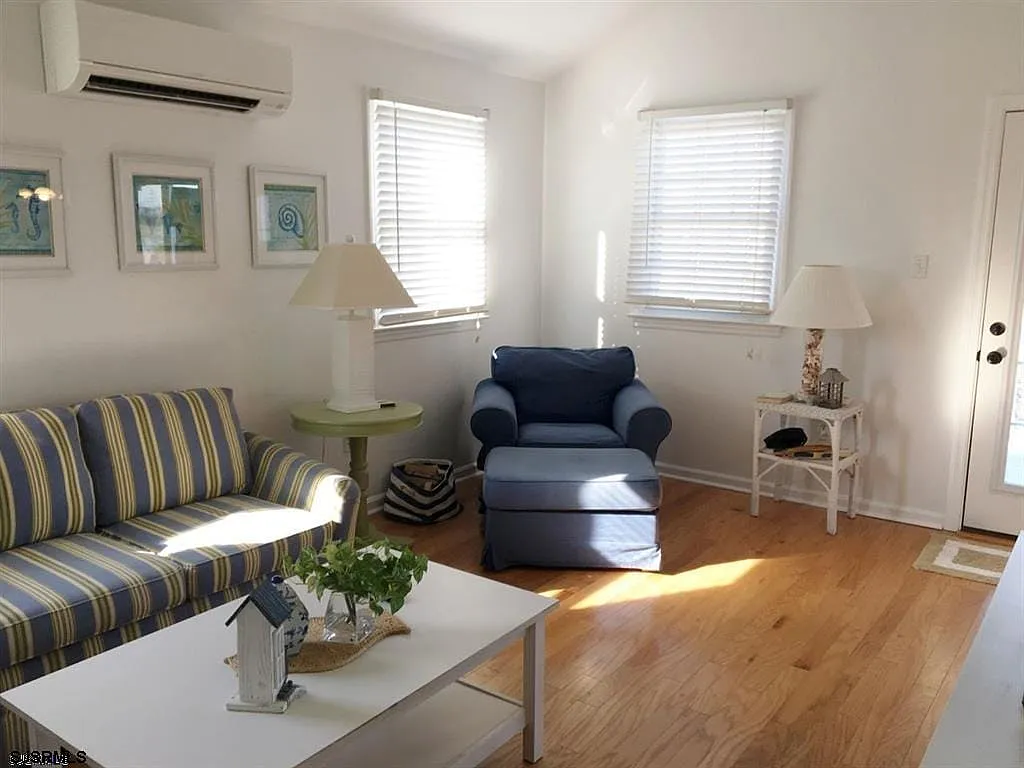 2 bed, 2.0 bath, $1,400 — Photo 4