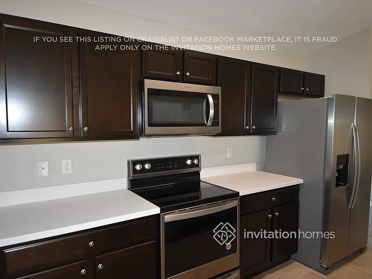 1650 SW Merchant Ln — Photo 5