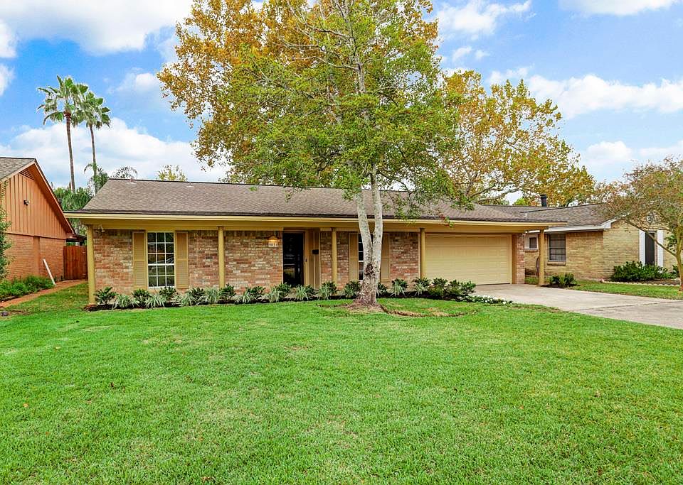 1st image of 9014 Bintliff Dr