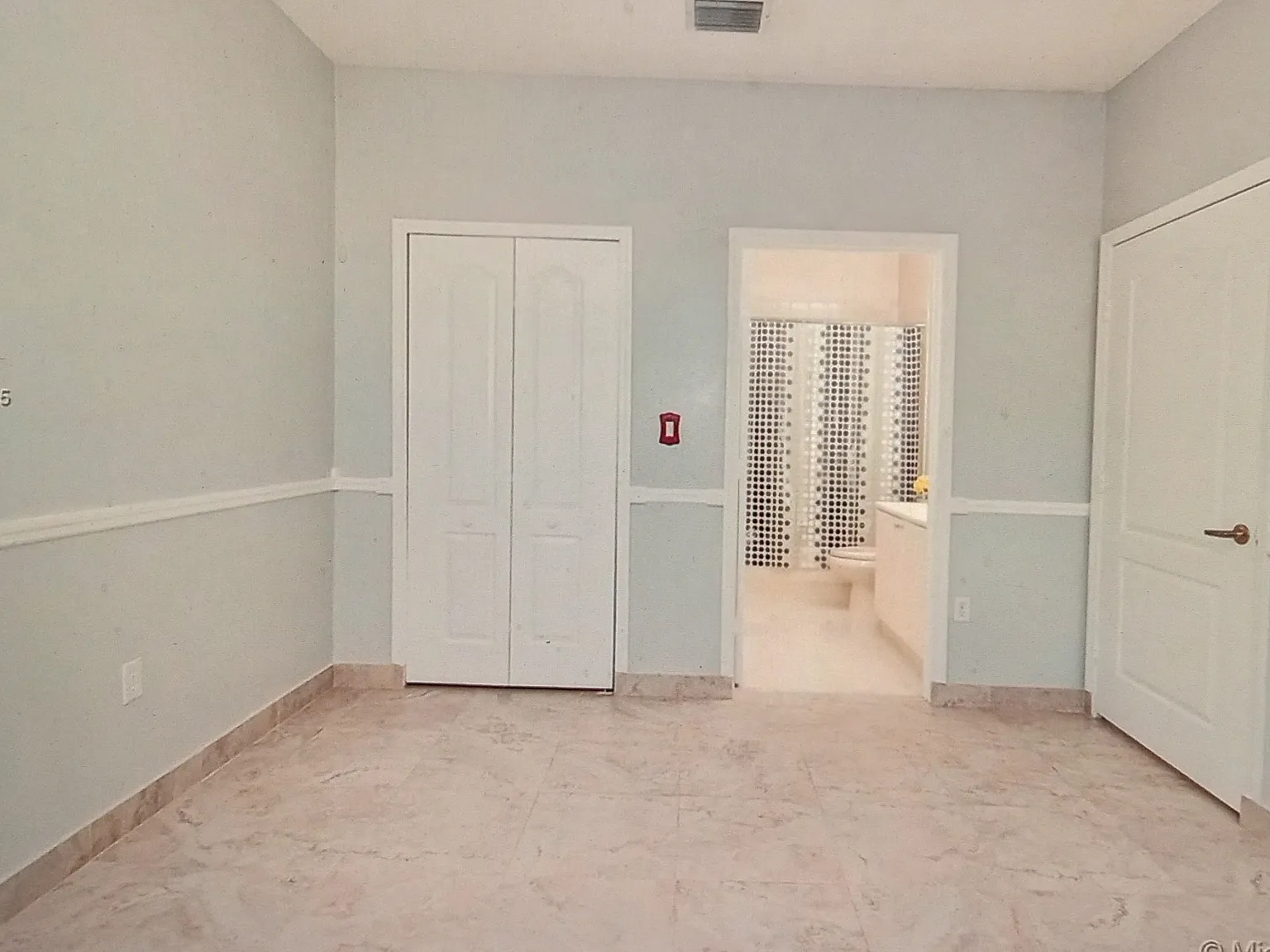 3 bed, 1086 sqft, $3,400 — Photo 1