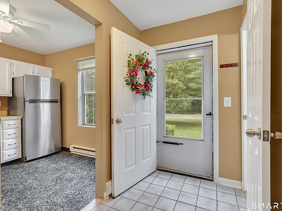 4th image of 745 Merrow Rd
