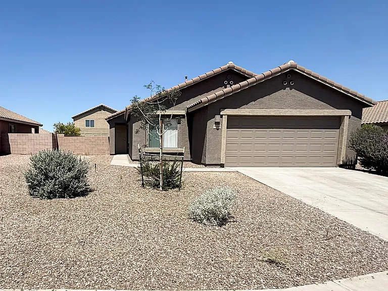 14365 N Plummet Shell Ave — Photo 1