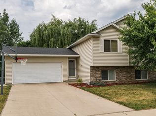 5043 Tower Ln NW, Rochester, MN 55901