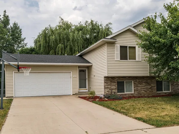 5043 Tower Ln NW, Rochester, MN 55901