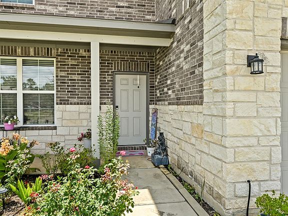 3rd image of 5928 Peonies Pl