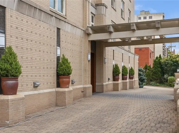220 N Bellefield Ave APT 1002, Pittsburgh, PA 15213
