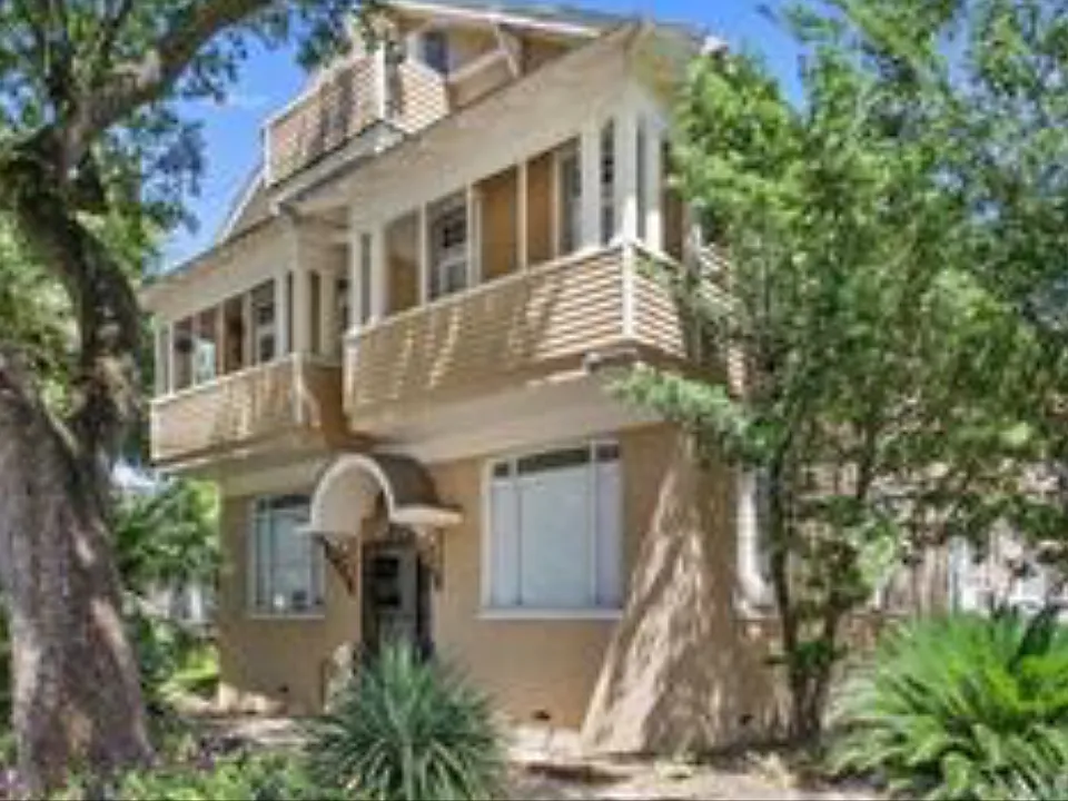 4600 S Carrollton Ave #1A