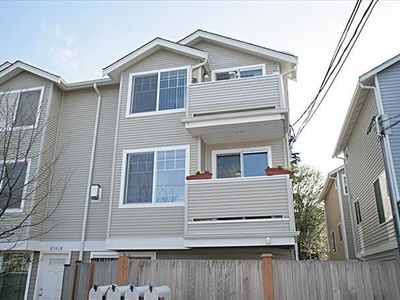 8546A Midvale Ave N, Seattle, WA, 98103