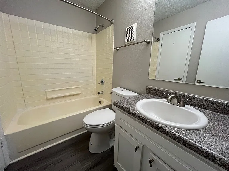 Valley Crest — Photo 10
