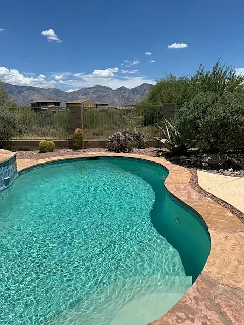 3 bed, 2100 sqft, $4,500 — Photo 3