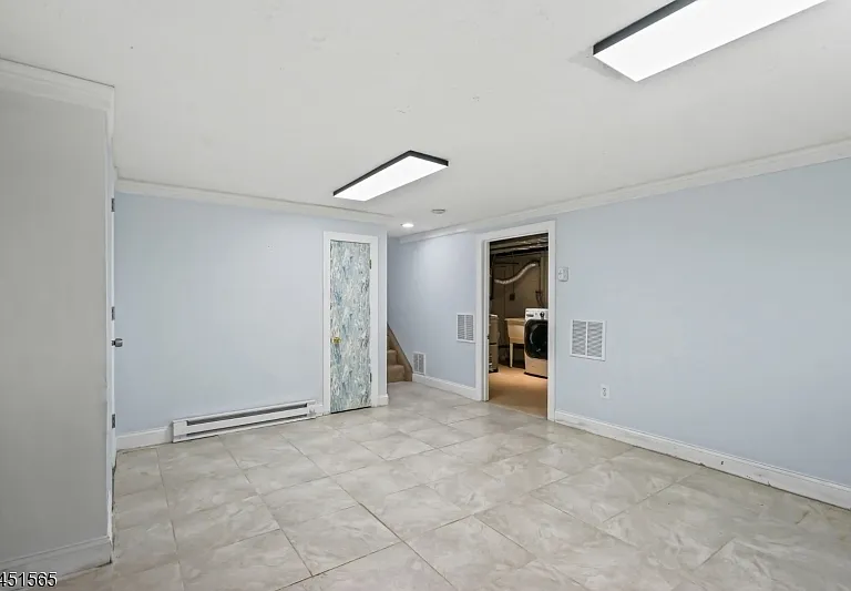 18 Deerwood Ave — Photo 12