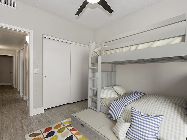 The Retreat Apartments — Photo 11