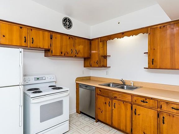 2nd image of 1303 Tanager Dr