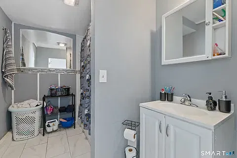 147 Martin St — Photo 3