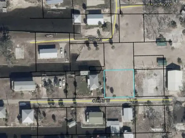 84 W 4th Ave, Horseshoe Beach, FL 32648