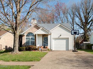 8003 Apple Valley Dr, Louisville, KY