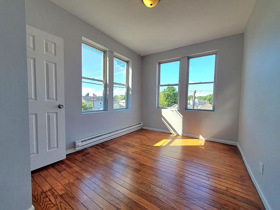 4th image of 310 14th Ave APT 11