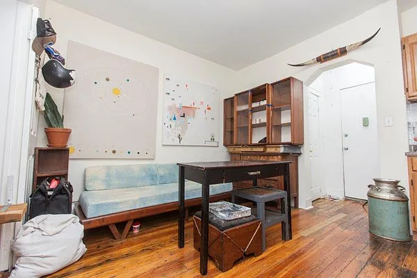 Rented by Nooklyn NYC LLC | media 54