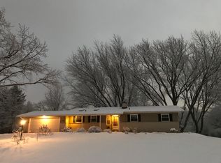 139 Hilltop Ct, Dundee, IL 60118