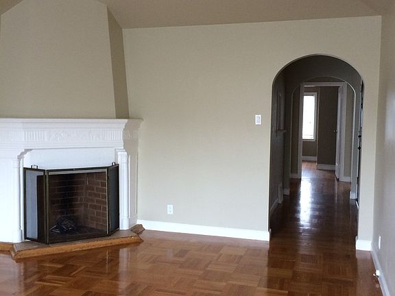 5th image of 806 Garfield Street # Second Floor