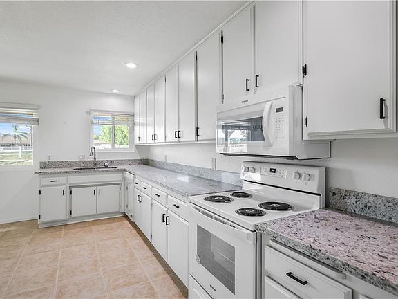 5th image of 35325 De Portola Rd #4