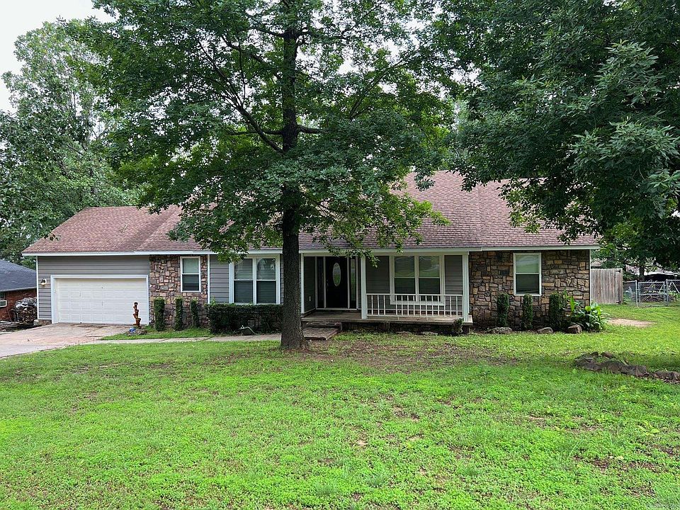 1st image of 6 Live Oak Ln